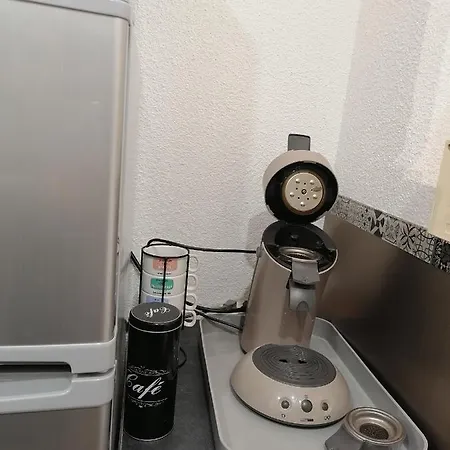 Apartman 300m De La *