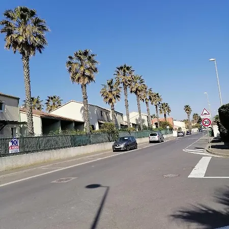 300m De La Lejlighed