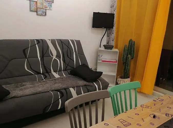 300m De La * Valras-Plage